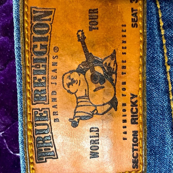 TRUE RELIGION JEANS - Picture 3 of 16